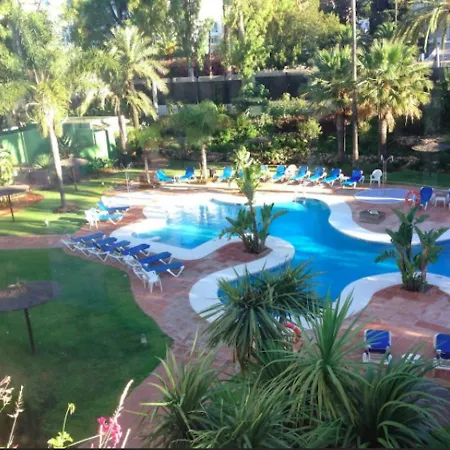 Puerto Banus With Private Garden 公寓 马尔韦利亚