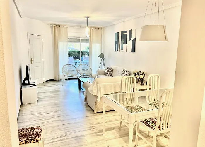 Puerto Banus With Private Garden Appartement
