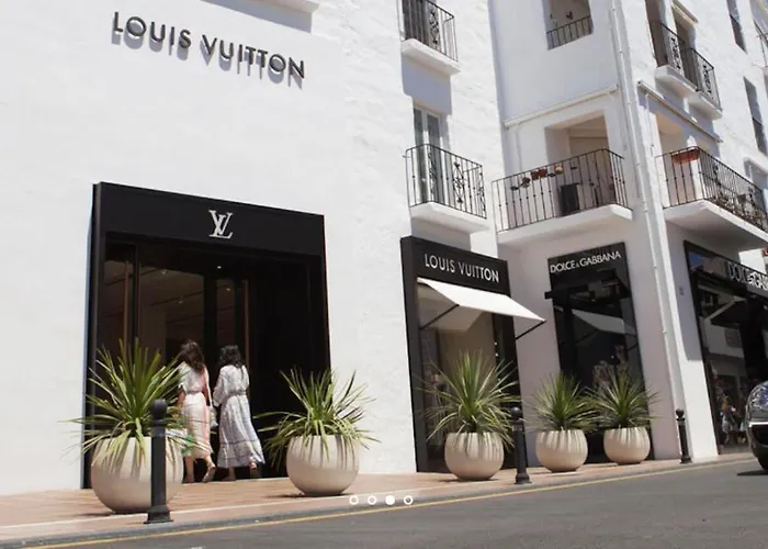 アパート Puerto Banus With Private Garden マルベーリャ